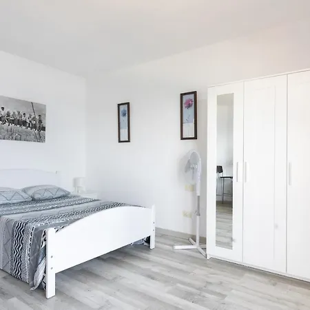 Apartment Homelike Sea View Loft Agache Wifi *